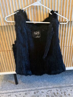 525 America Black Rabbit Fur Vest